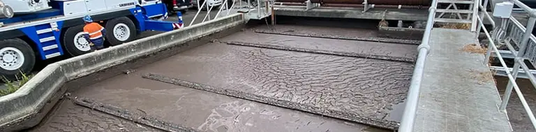 Horizontal Props To Support Sewage Tank Dividing Wall – Brisbane