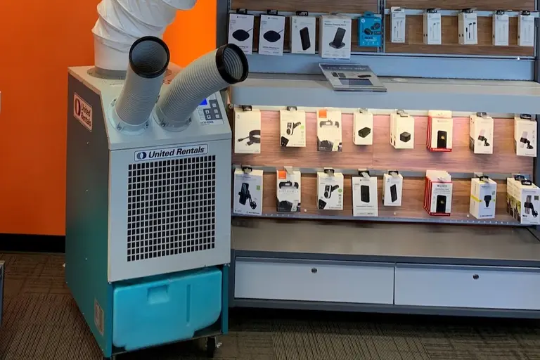 Spot-Cooler-in-Cellular-Store