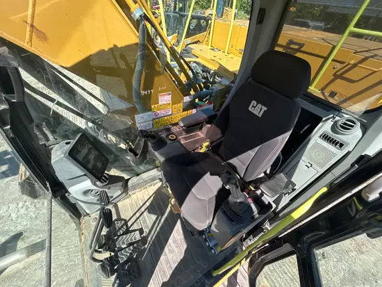 2019 CAT 320 Excavator