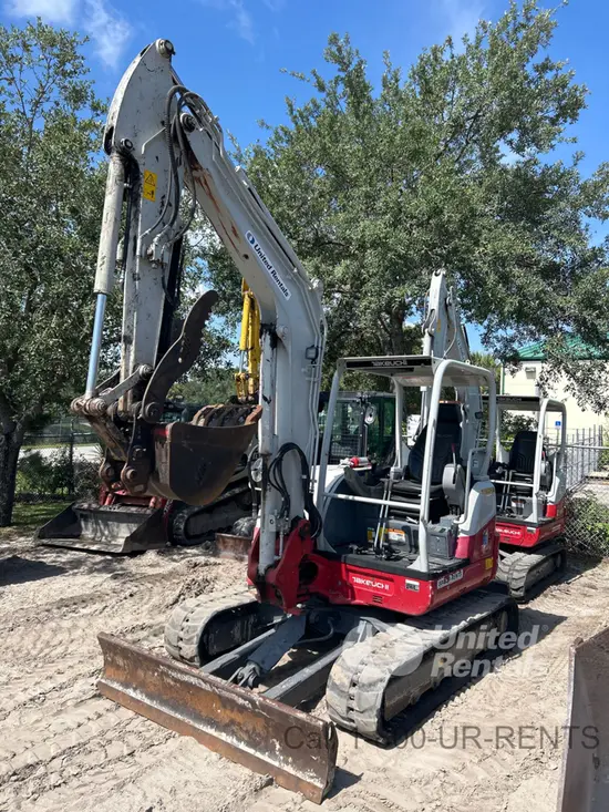2022 Takeuchi TB260 Mini Excavator