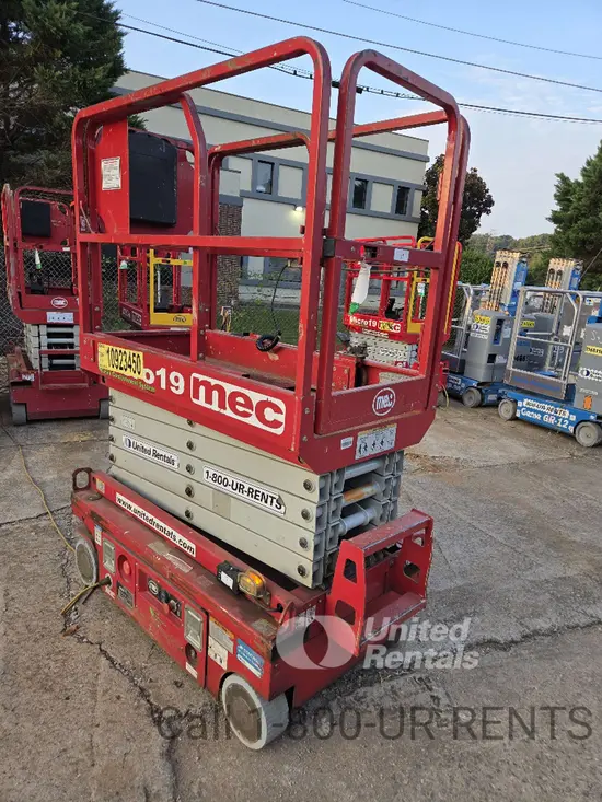 2019 MEC MICRO 19 Scissor Lift