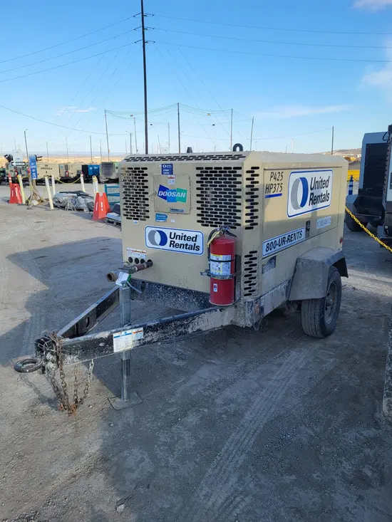 2019 Doosan P425/HP375EXT4I Air Compressor
