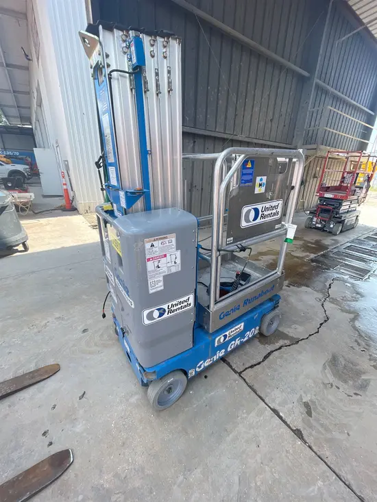 2018 Genie GR-20 Self-Propelled One-Person Lift