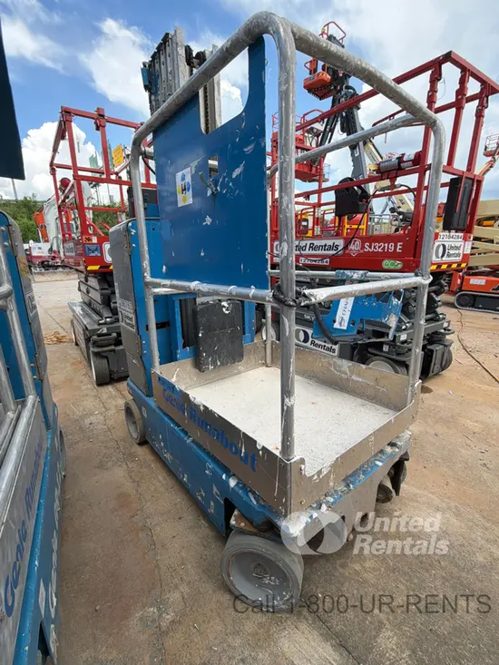 2018 Genie GR-20 Self-Propelled One-Person Lift