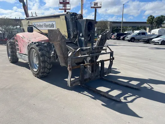 2018 JLG 1055 Forklift