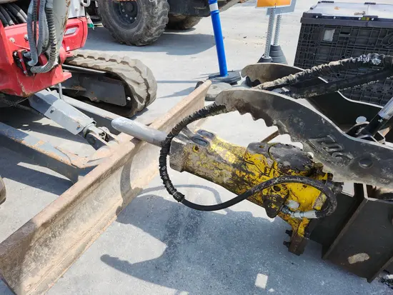 2021 Epiroc SB 452 Attachment