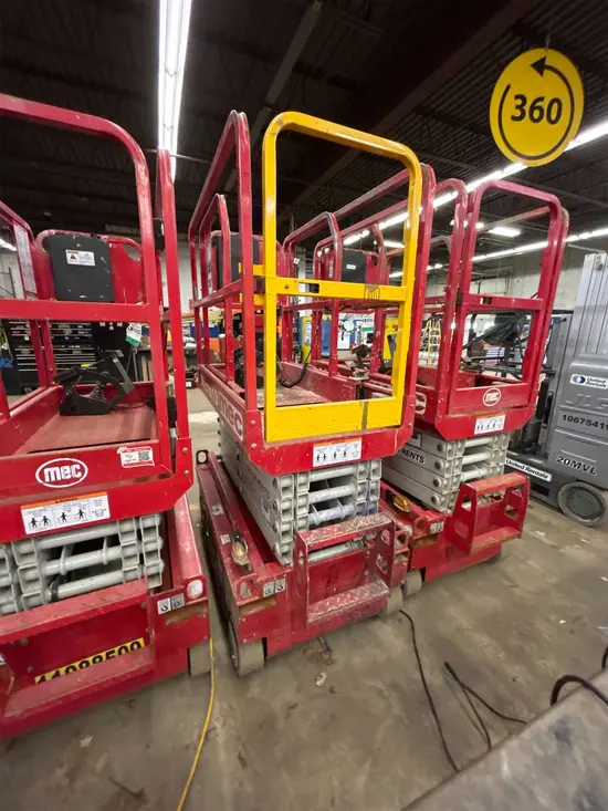 2018 MEC MICRO 19 Scissor Lift