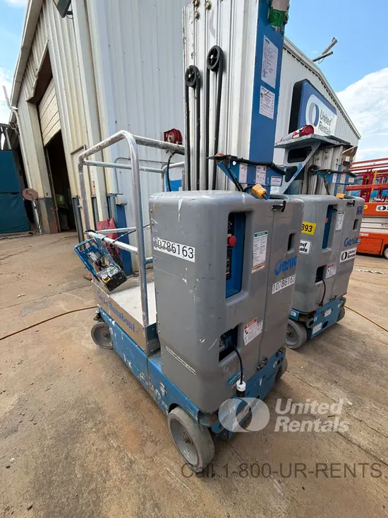 2018 Genie GR-20 Self-Propelled One-Person Lift