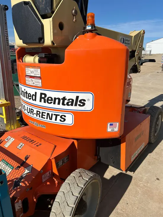 2017 JLG E400AJPN Articulating Boom Lift
