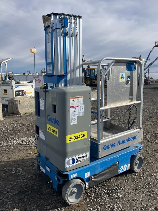 2018 Genie GR-20 Self-Propelled One-Person Lift