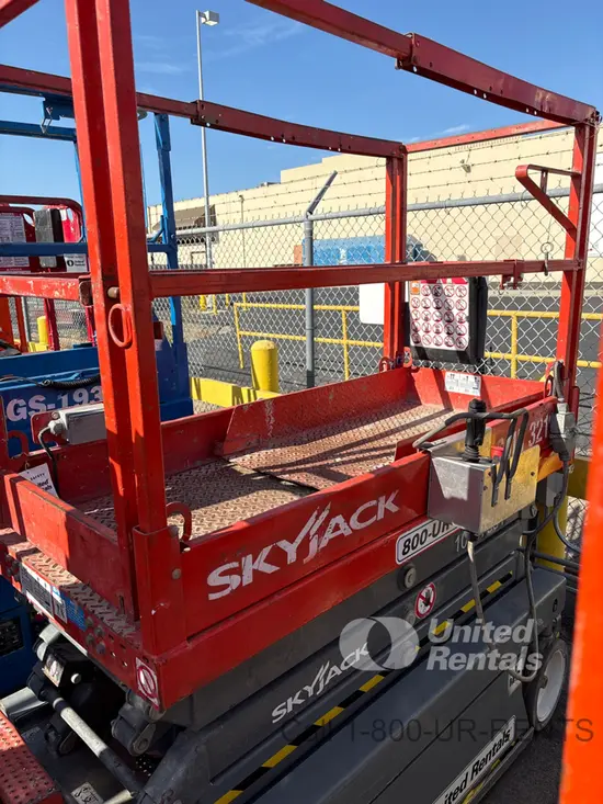 2018 Skyjack SJIII3219 Scissor Lift