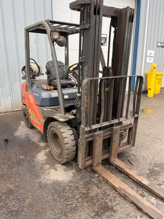 2019 Toyota 8FGU25 Warehouse Forklift