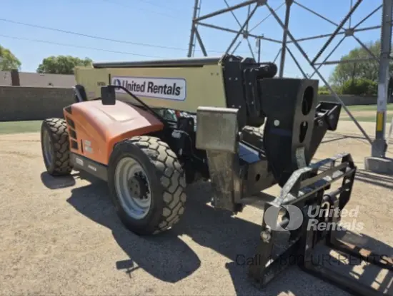 2019 JLG 1055 Forklift