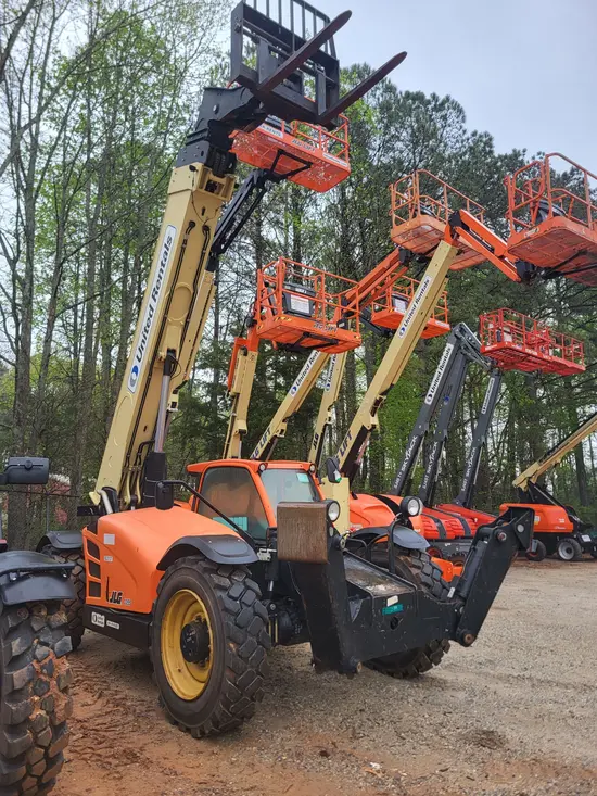 2019 JLG 1055 Forklift