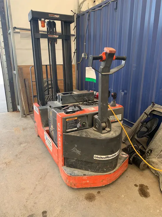 2018 Toyota 6BWC20 Warehouse Forklift