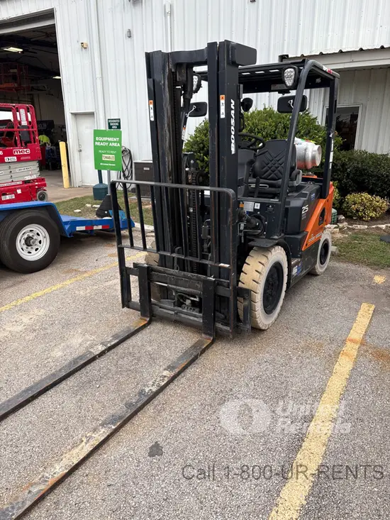 2022 Doosan G25N-7DF Warehouse Forklift