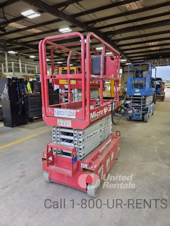 2019 MEC MICRO 19 Scissor Lift