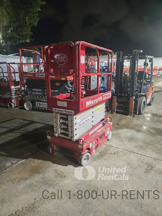2020 MEC MICRO 19 Scissor Lift