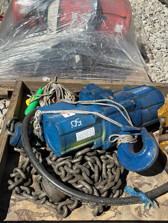 2012 JD NEUHAUS PROFI 10T Hoist