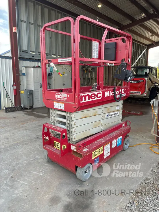 2019 MEC MICRO 19 Scissor Lift