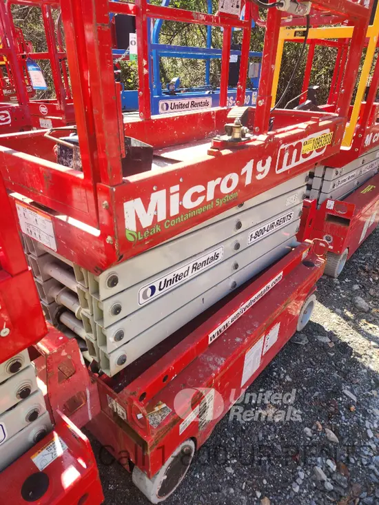 2019 MEC MICRO 19 Scissor Lift