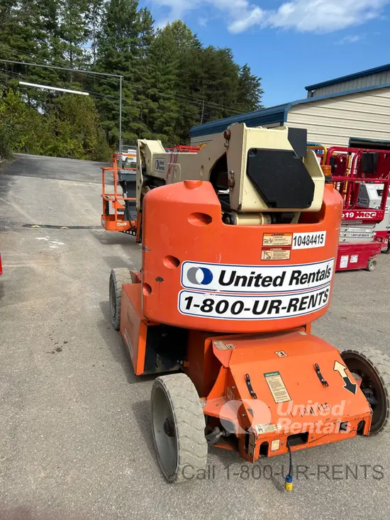 2016 JLG E400AJPN Articulating Boom Lift