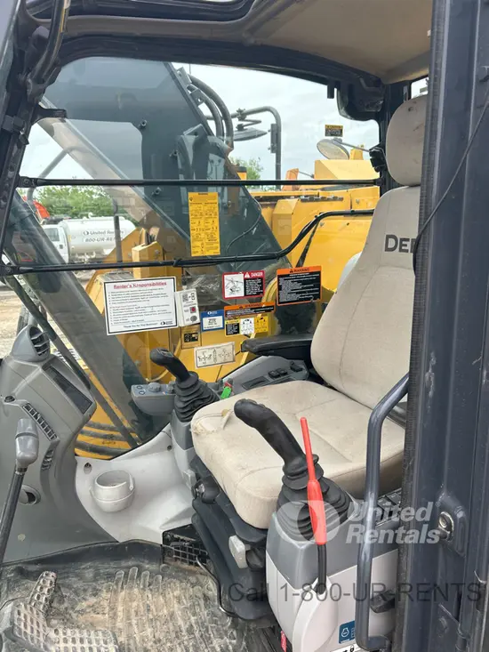 2019 John Deere 245G LC Excavator