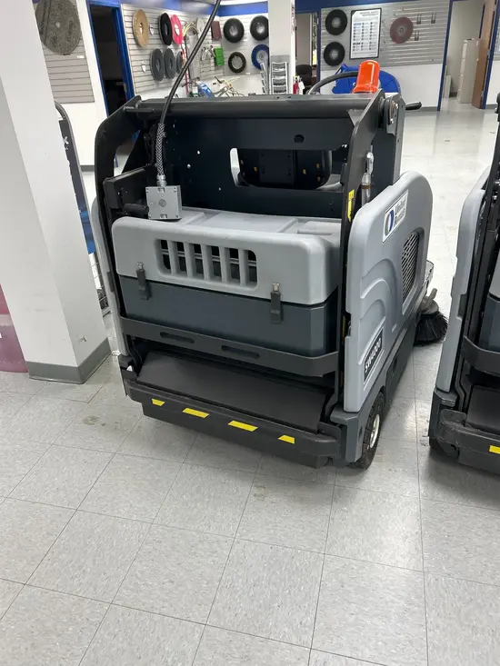 2022 Clarke SW4000 49 Sweeper