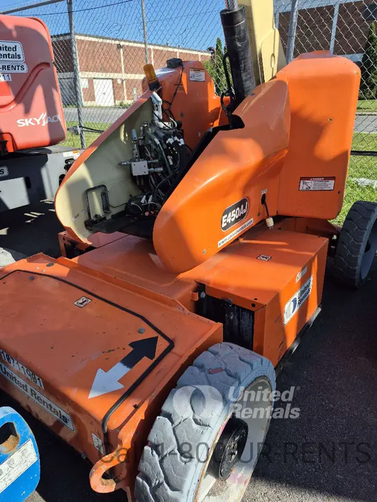 2018 JLG E450AJ Articulating Boom Lift