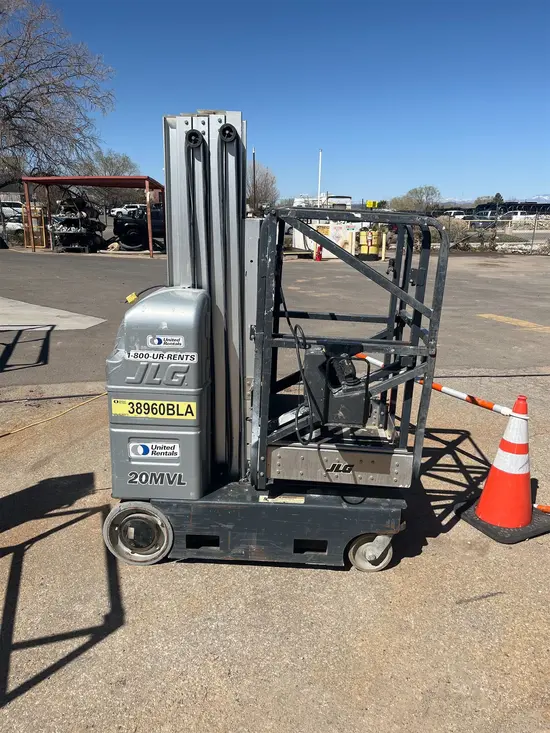 2016 JLG 20MVL Self-Propelled One-Person Lift