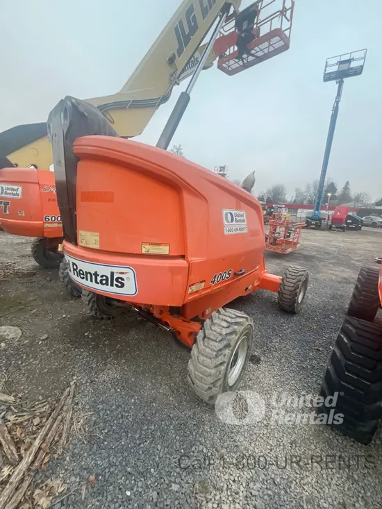 2017 JLG 400S Boom Lift