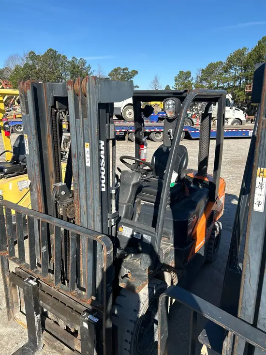 2019 Doosan D30S-7 Warehouse Forklift