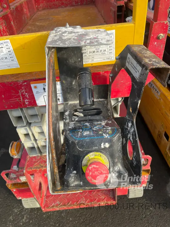 2018 MEC MICRO 19 Scissor Lift