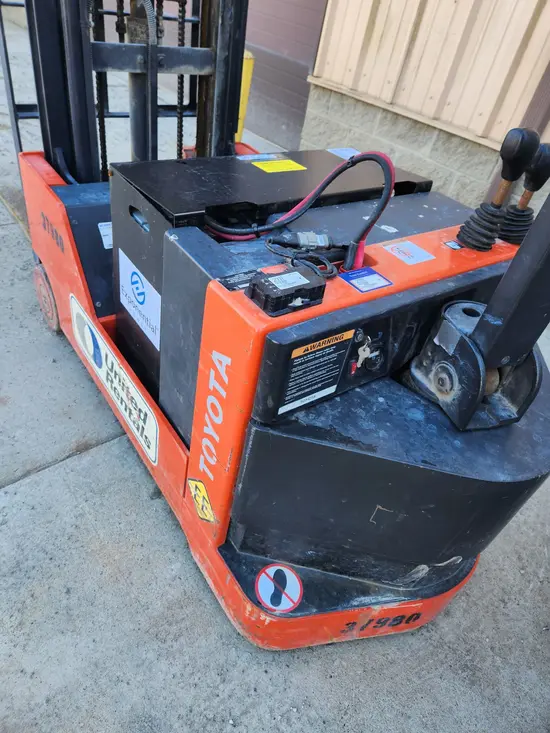 2016 Toyota 6BWC15-EE Warehouse Forklift