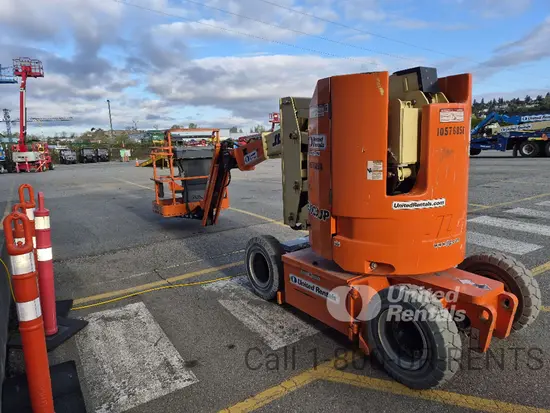 2017 JLG E300AJP Articulating Boom Lift