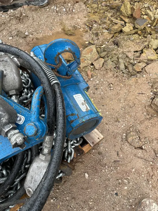 2013 JD NEUHAUS PROFI 3T 6T Hoist