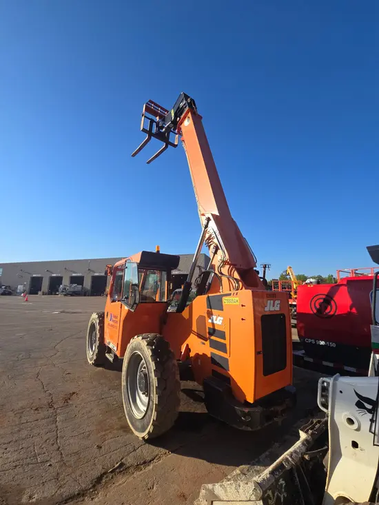 2019 SKYTRAK 6036 Forklift