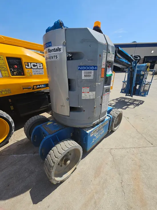 2013 Genie Z-30/20N RJ Articulating Boom Lift