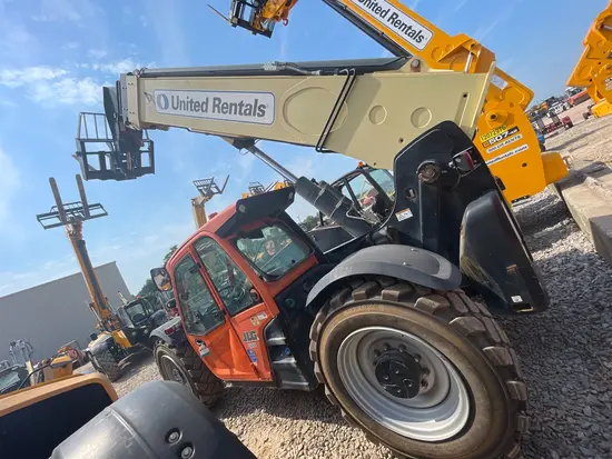 2019 JLG 1055 Forklift