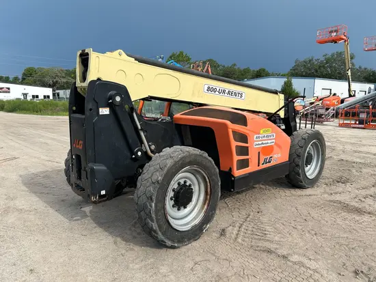 2018 JLG 742 Forklift
