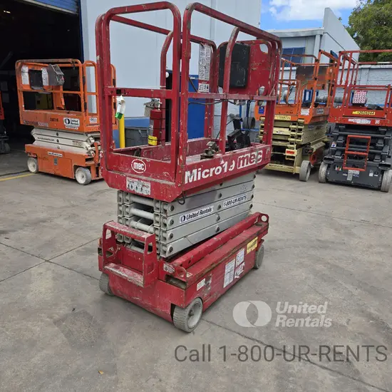 2017 MEC MICRO 19 Scissor Lift