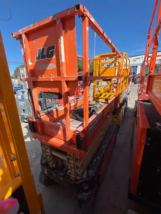 2018 JLG 1932R Scissor Lift