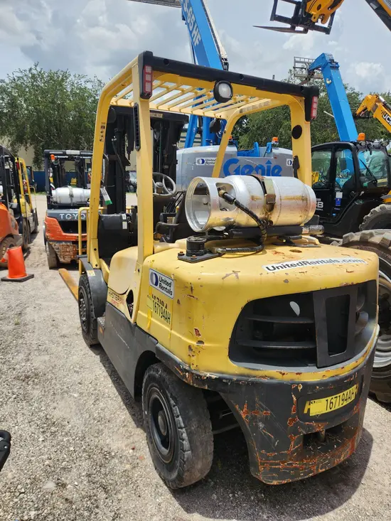 2016 HYSTER H80FT Warehouse Forklift