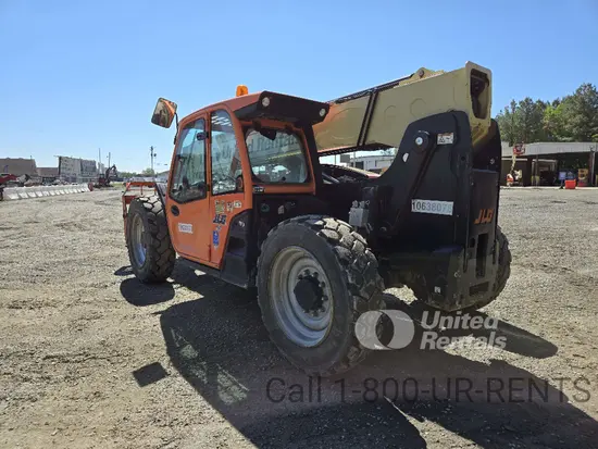 2017 JLG 742 Forklift