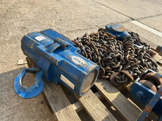 2013 JD NEUHAUS PROFI 3T/6T Hoist