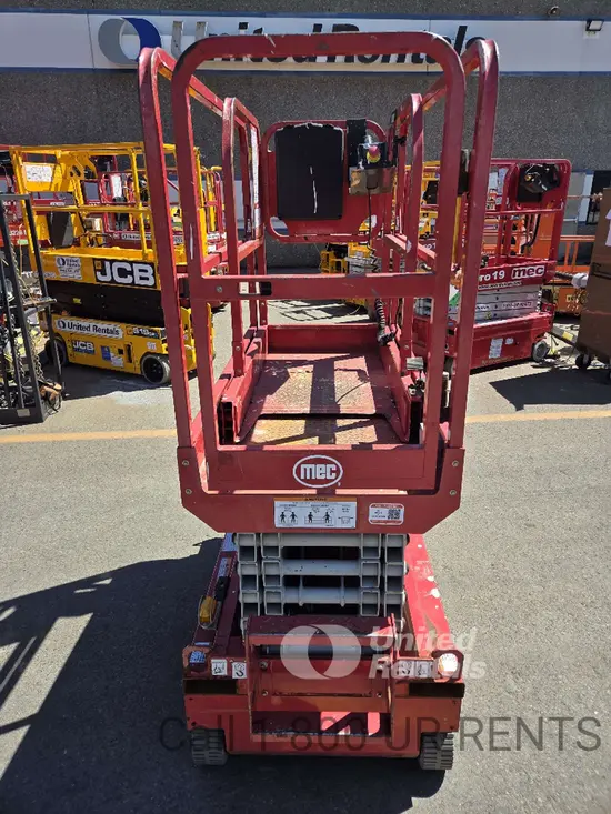 2019 MEC MICRO 19 Scissor Lift