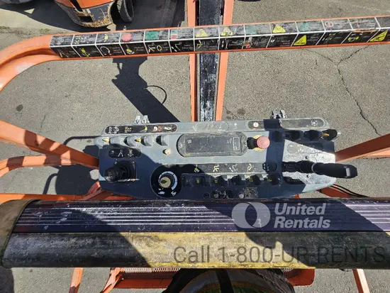 2018 JLG E450AJ Articulating Boom Lift