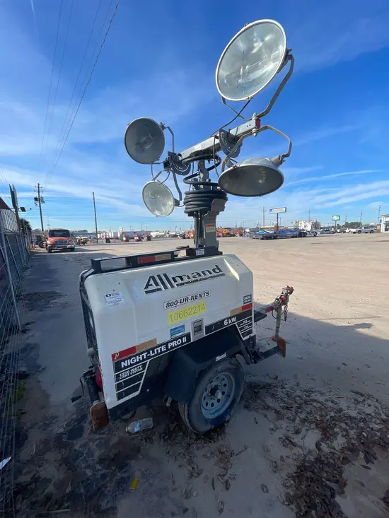 2017 Allmand NIGHT-LITE PRO Portable Light Tower