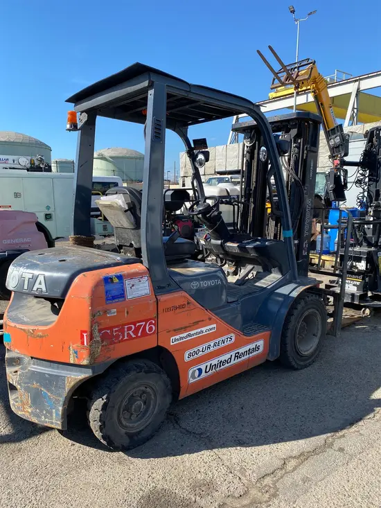 2019 Toyota 8FDU25 Warehouse Forklift