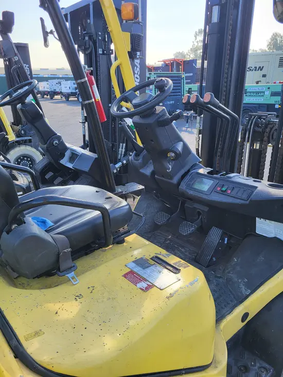 2022 HYSTER H60UT Warehouse Forklift